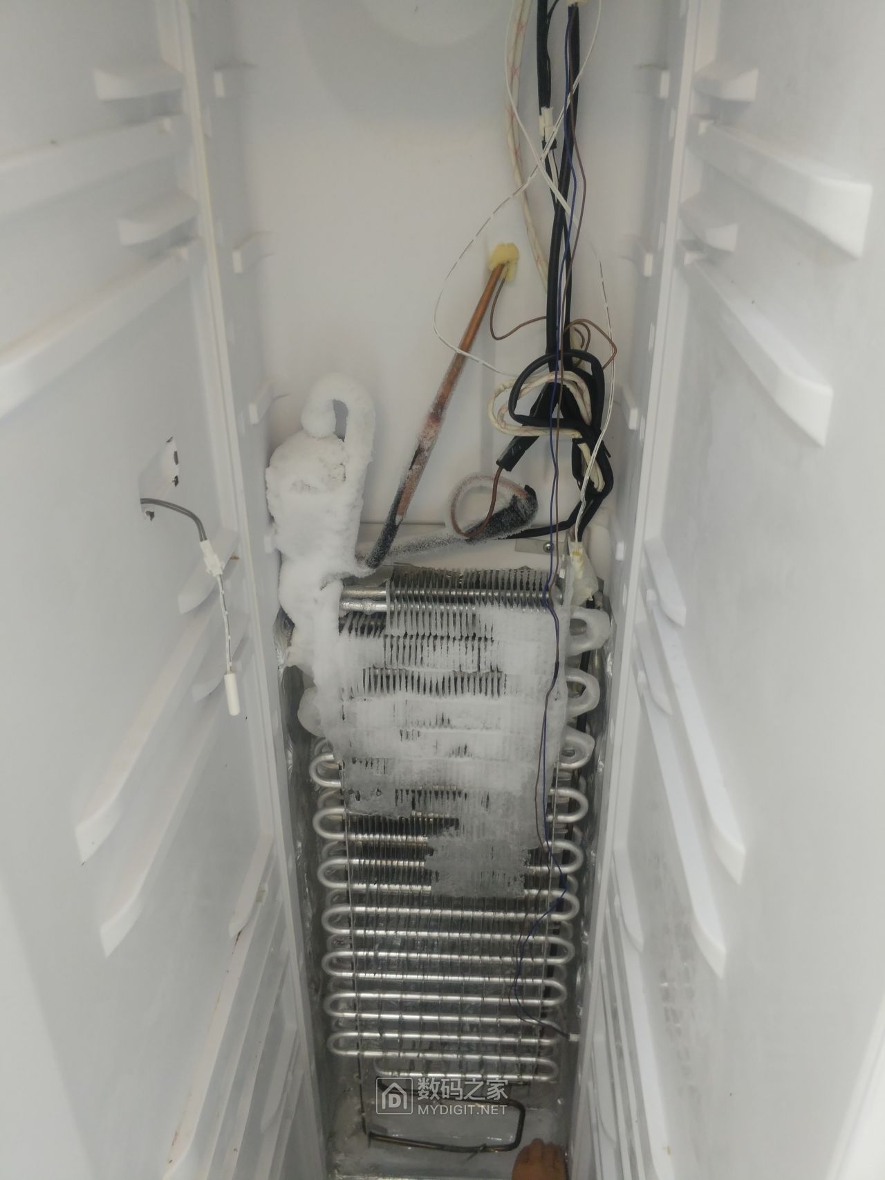 為什么機房恒溫恒濕空調蒸發器會結冰？